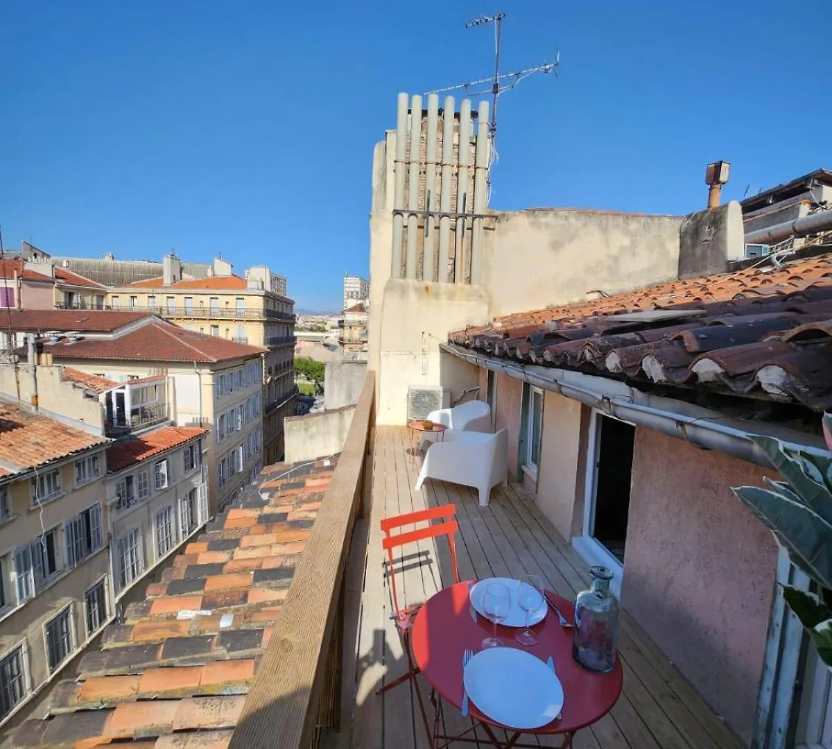 La Petite Lucarne - Appartement Neuf Sur Le Vieux-Port - Centre Ville - Proche Du Panier, Mairie Et Canebiere Marseilles